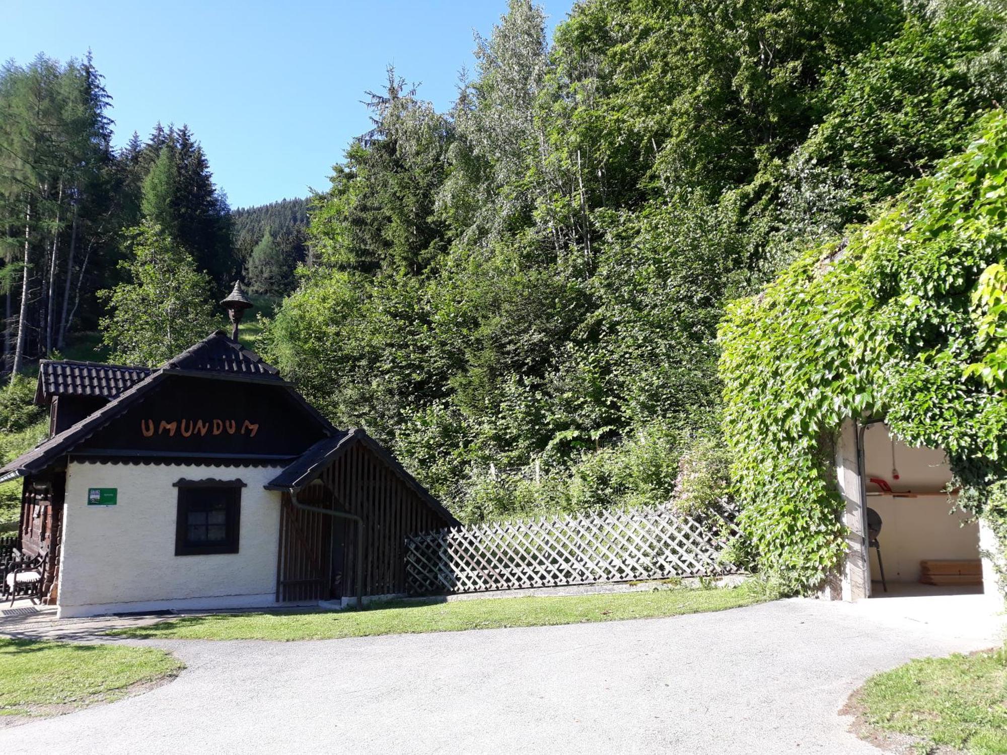 Umundumhuette Villa Katsch an der Mur Bagian luar foto